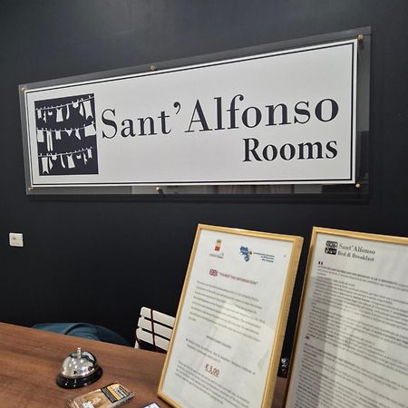 Sant'Alfonso Bed And Breakfast Napoli Bagian luar foto