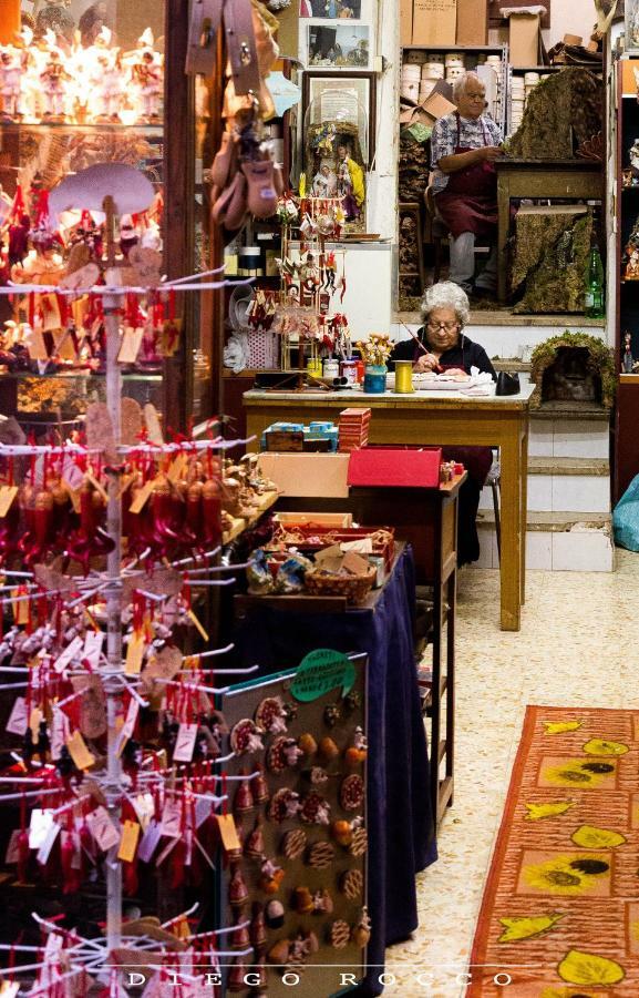 Sant'Alfonso Bed And Breakfast Napoli Bagian luar foto